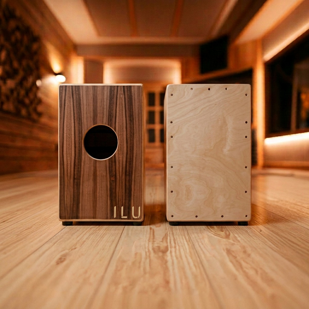 Cajón flamenco ILU junto a su tapa de abedul